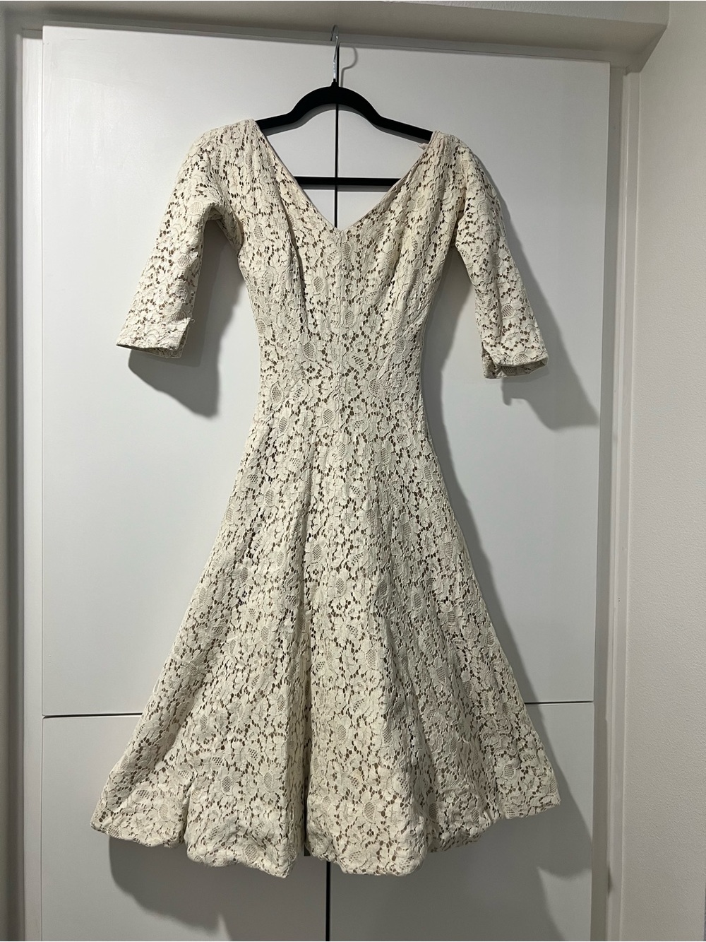 Jonny Herbert Ivory Lace V-Neck Midi Dress with Three-Quarter Sleeves